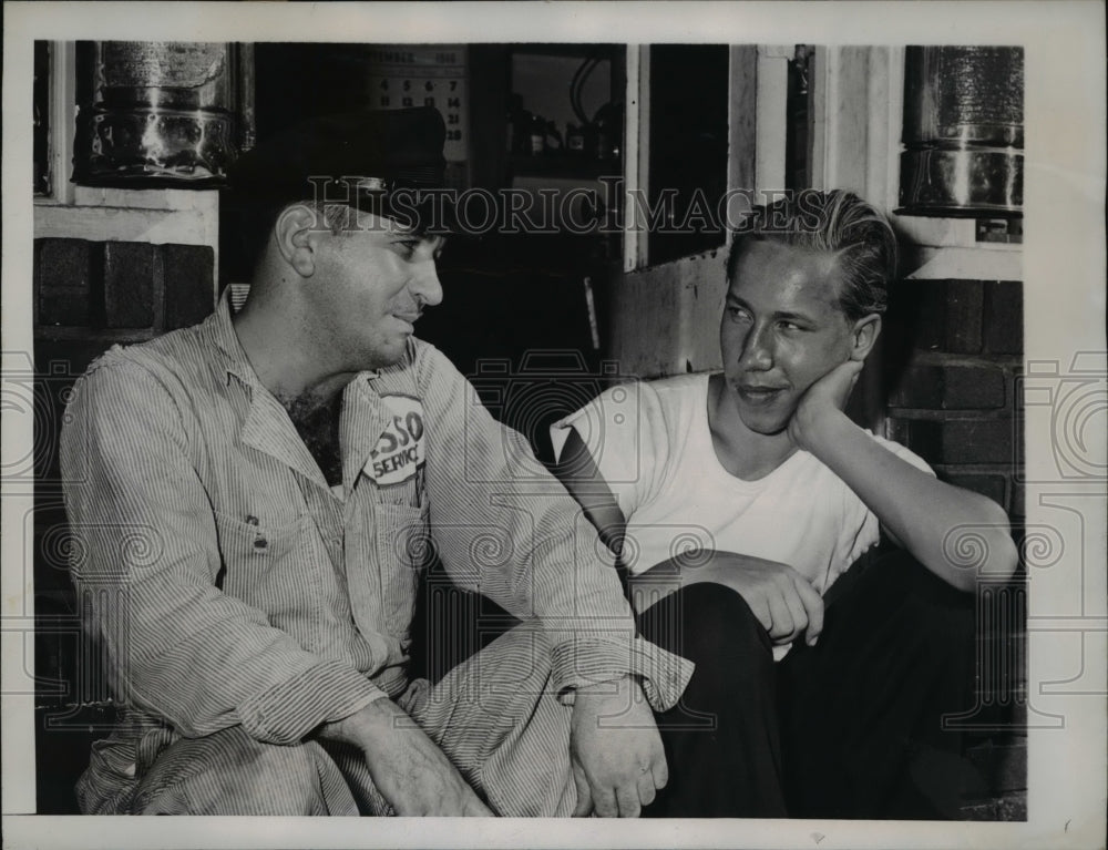 1946 Press Photo Arthur Pacific's son, Frank & Arthur Reschke