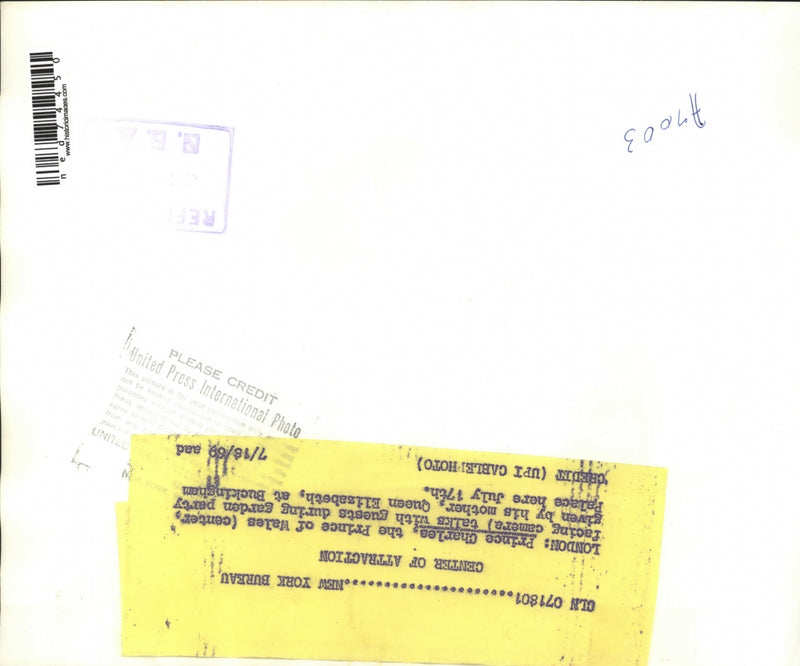 Load image into Gallery viewer, 1969 Press Photo Prince Charles Talking with Guests During Garden Party
