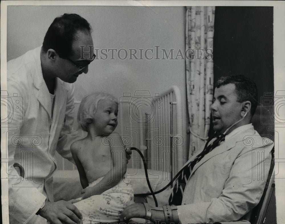 1957 Press Photo Physician on Electronic Dialing System to talk to his patients