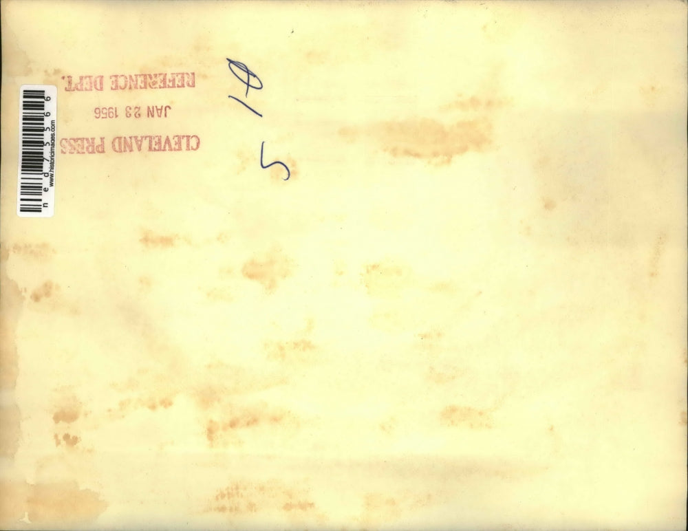 1956 Press Photo Military supply ship Sagitta gets a tow with a tugboat.