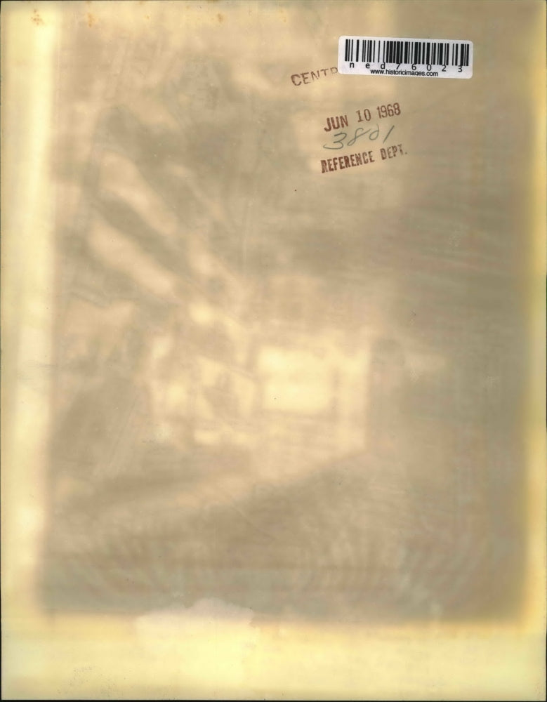 1968 Press Photo The Big Ben Tower was passed by the police van