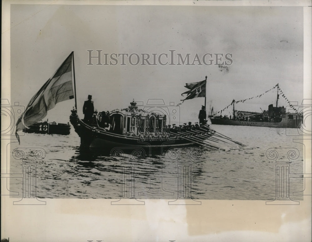 1938 Press Photo King Gustav Goes To Birthday Lunch In Stockholm Sweden