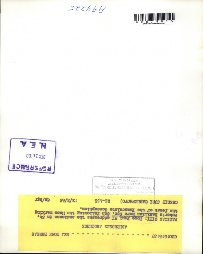 1968 Press Photo Pope Paul VI Addresses Audience in St. Peter's Basilica