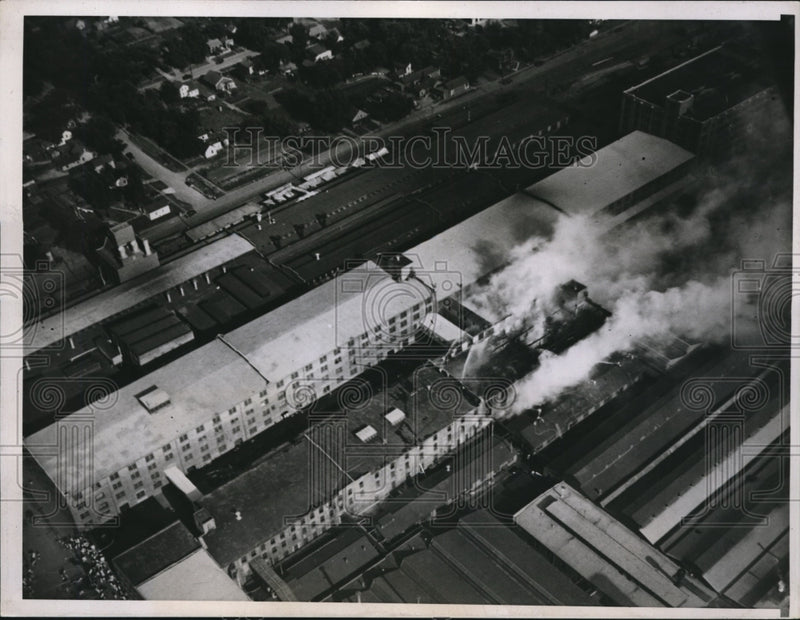 Load image into Gallery viewer, 1937 Press Photo Fire in Plant of International Harvester Company
