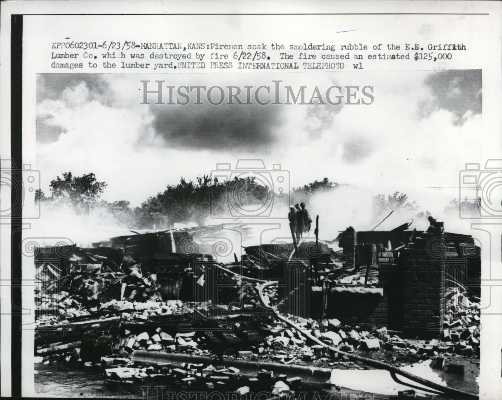 1958 Press Photo The E.E.Griffith Lumber Co. was completely destroyed by fire