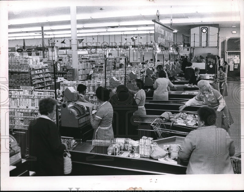 Load image into Gallery viewer, 1968 Press Photo Checkout Counters
