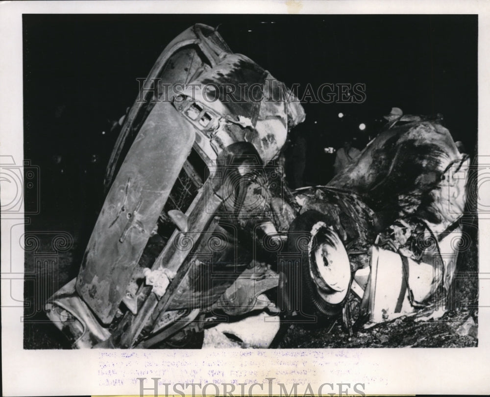 1957 Press Photo Two cars in anaccident at Benson Ill. killed 11 person.