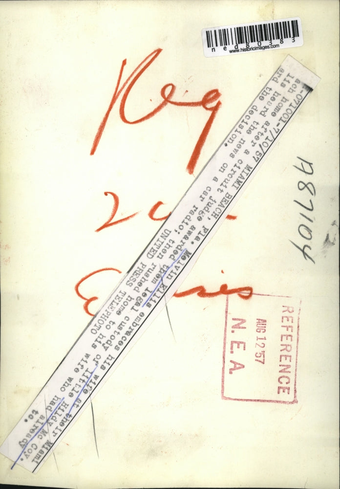 1957 Press Photo Melvin Ellis & wife after the judge awarded them the custody