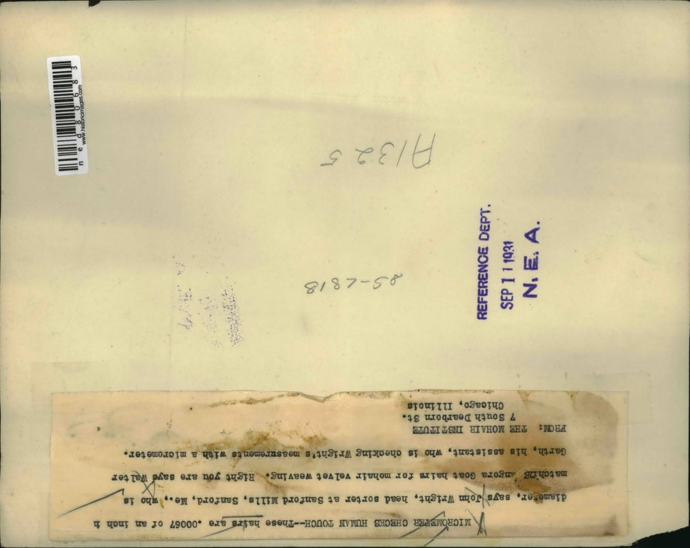 1931 Press Photo John Wirght head sorter for Sanford Mills is matching Angora