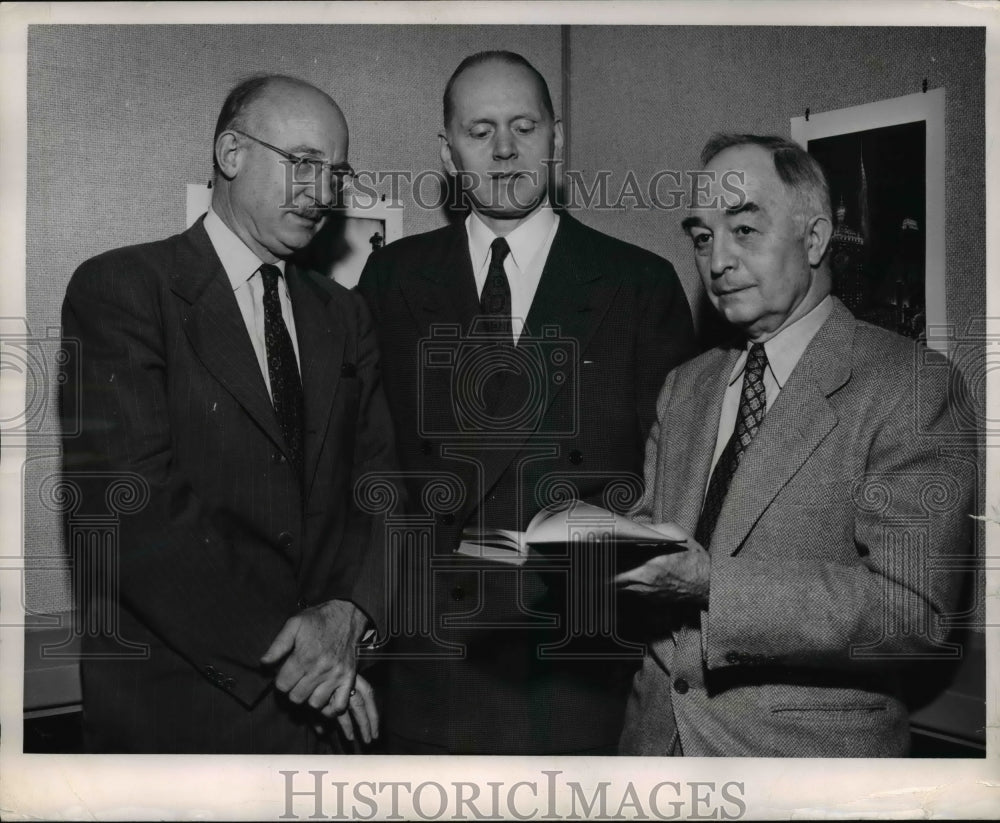 1952 Press Photo L-R;Dr. Howard Mumford Jones,Dr. Robert B. Downs & Charles Rush