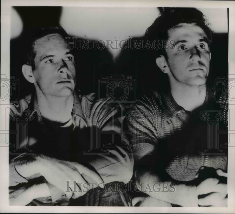 Load image into Gallery viewer, 1953 Press Photo Billy Sterbert &amp; Mark Gimma held under 425,000 bond each
