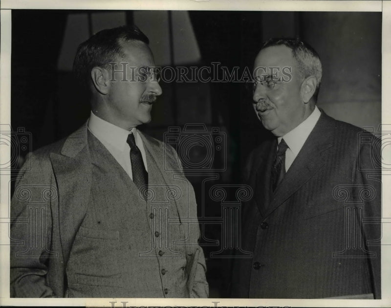 Load image into Gallery viewer, 1933 Press Photo Winthrop Aldrich Chase Natl Bank Pres &amp; Al H Wiggin ex pres

