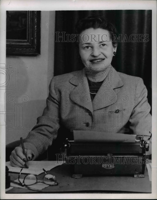 1952 Press Photo Mrs Edith Stern