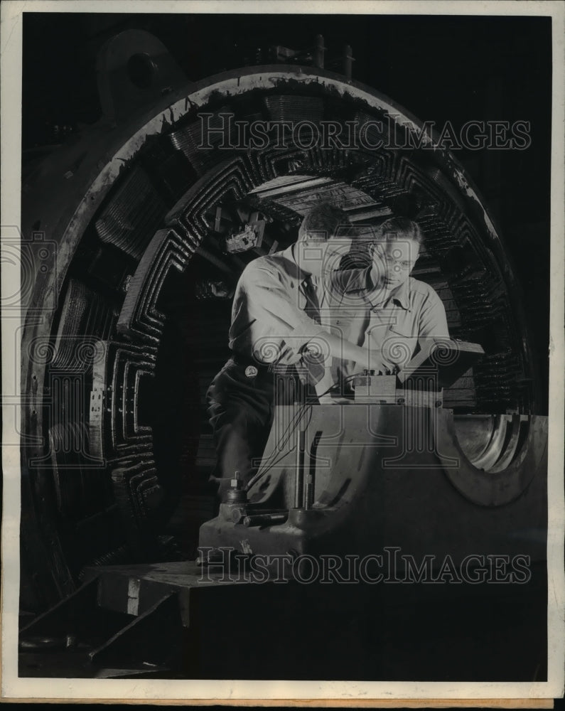 1944 Press Photo Electric motors under tests at the East Pittsburgh Works