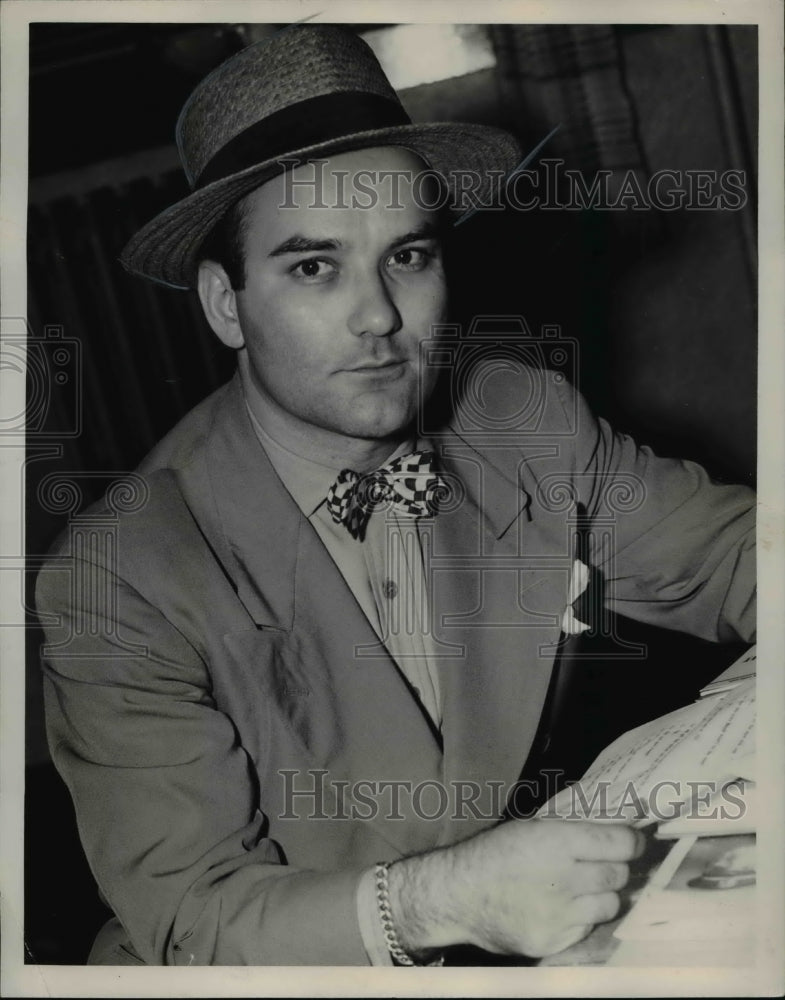 Press Photo James S. Ellis