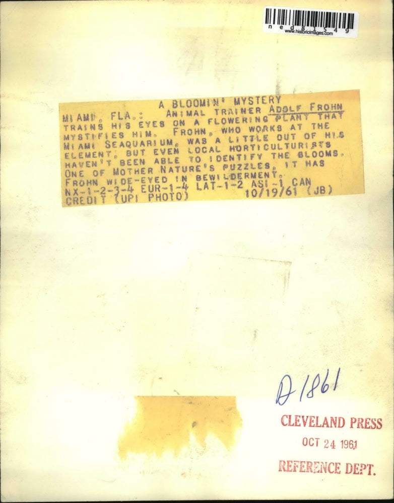 1961 Press Photo Miami Florida, animal trainer Adolf Frohm Miami Seaquarium