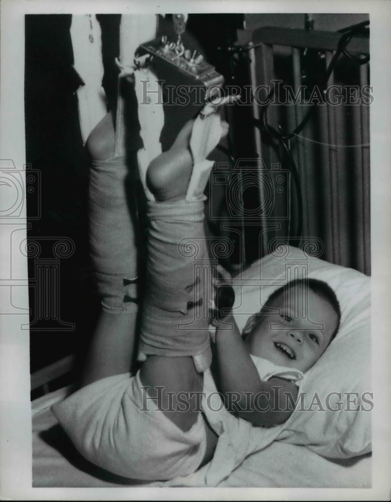 1958 Press Photo Mike Davis spent most of his life in hospitals