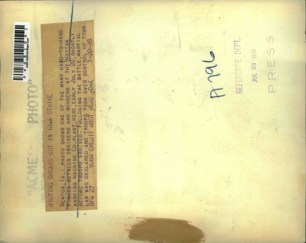 1938 Press Photo Hand-To-Hand Fight Between Strikers And Workers