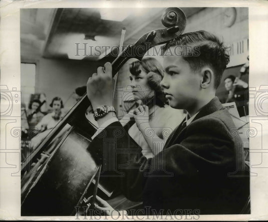 1957 Press Photo Ralph Walters Won the 1956 National Photography Contest
