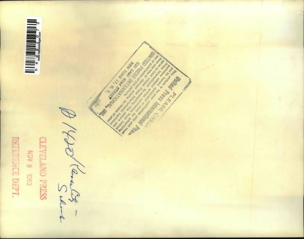 1962 Press Photo Kansas City School Children with letter and pinatas.