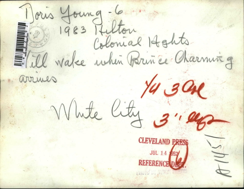 1952 Press Photo Doris Young 6, will wake when Prince Charming arrives