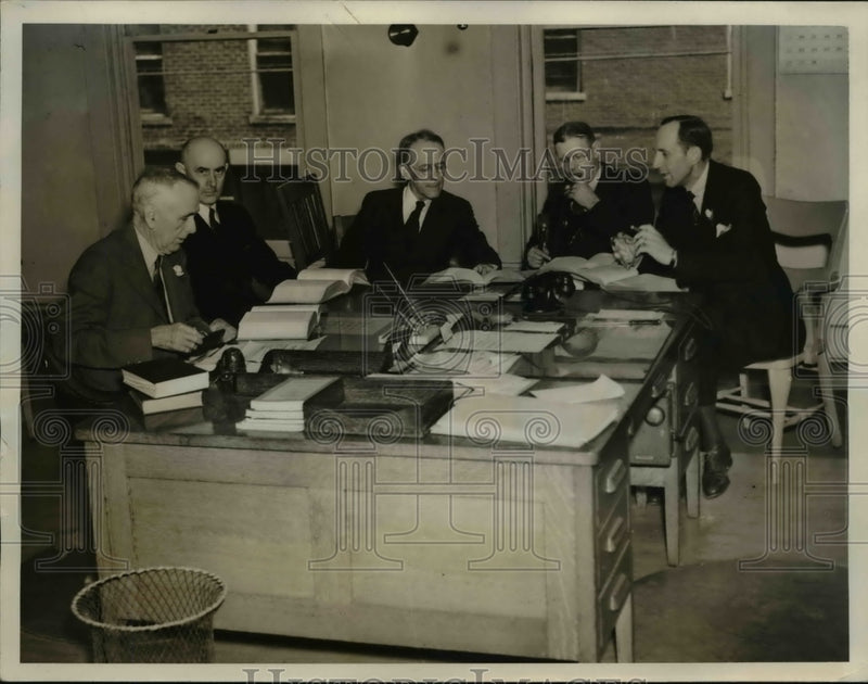 Load image into Gallery viewer, 1938 Press Photo HH Type, HC Gillis, NR Patterson, CK Clavert, RC Mahan, A Siler
