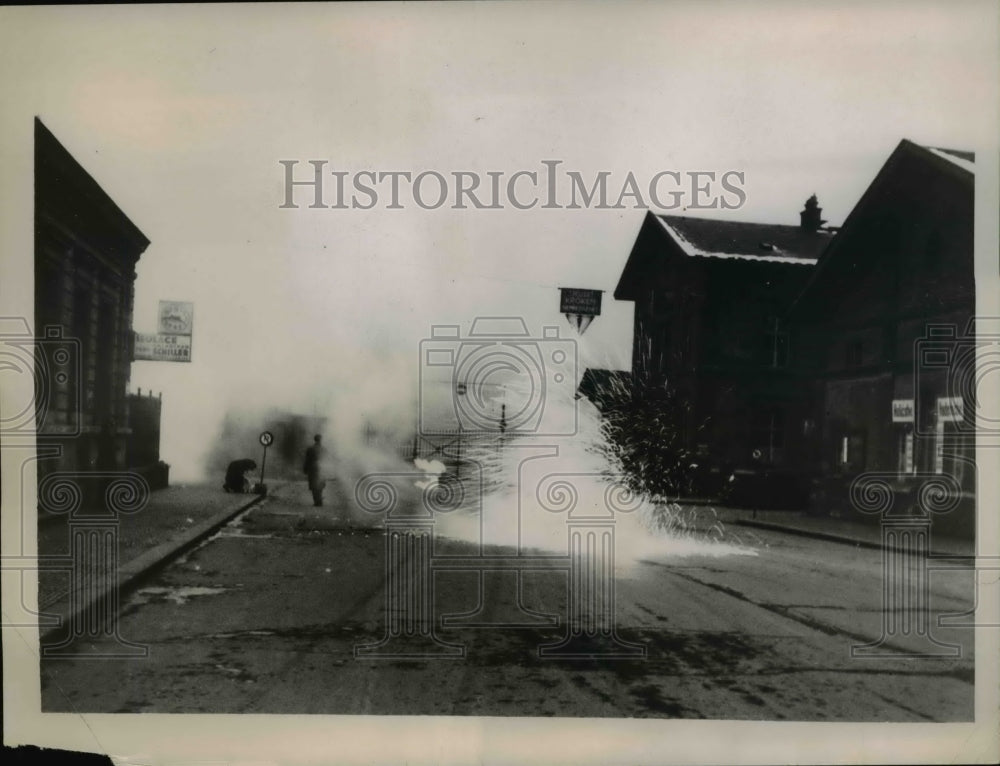 1935 Press Photo Anti Air bomb demonstration in Prague Czechoslovakia.