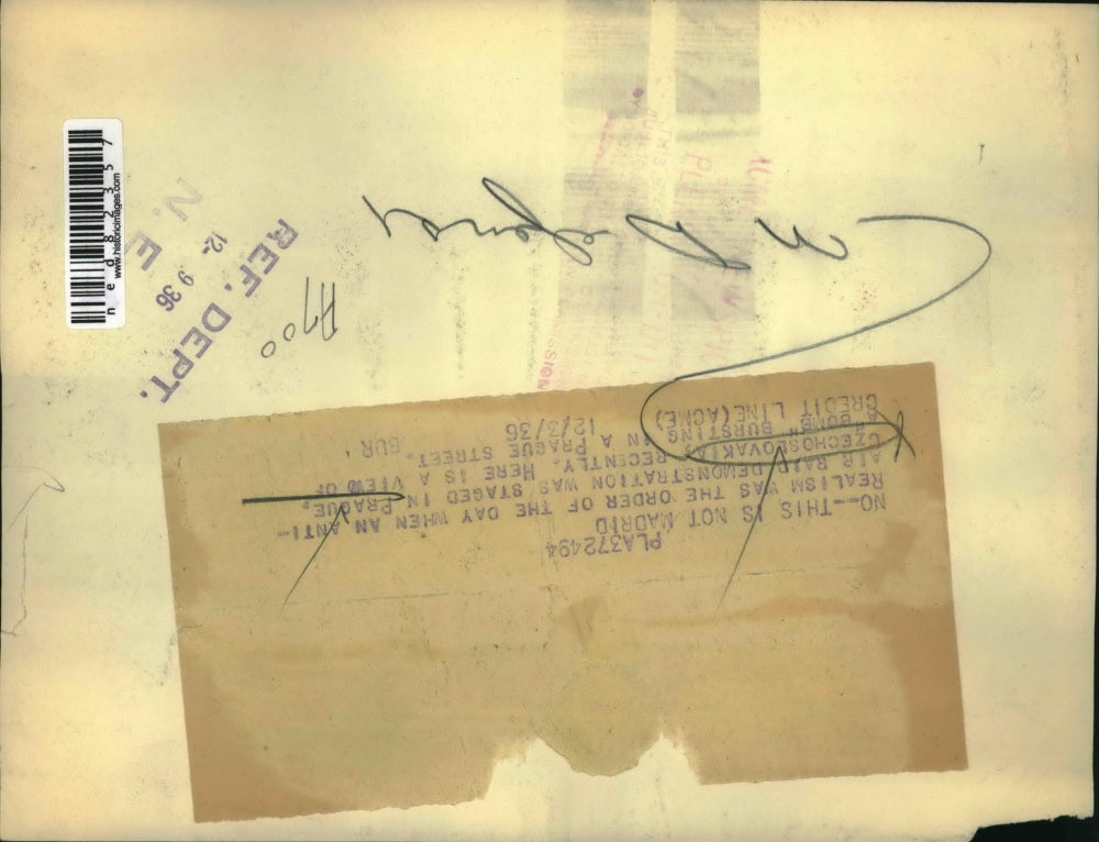 1935 Press Photo Anti Air bomb demonstration in Prague Czechoslovakia.