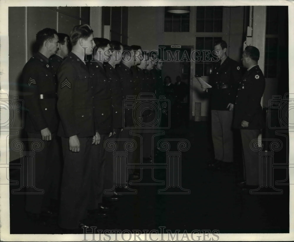 Press Photo Army Air Corps for study at General Electric plant- Historic Images