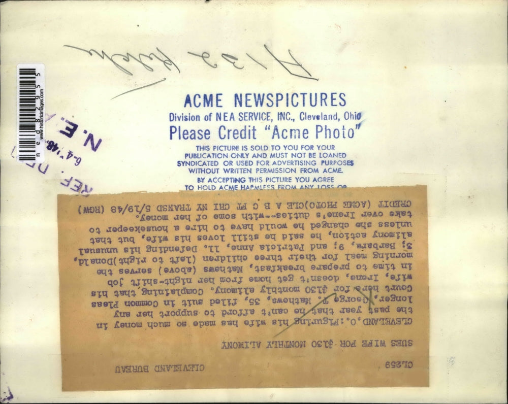 1948 Press Photo George T. Mathews & Children After Filing for Alimony