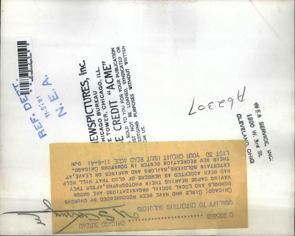 1941 Press Photo Chicago Girls Qualify to Entertain United States Army Soldiers