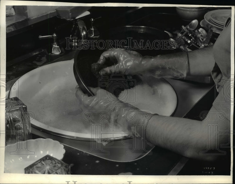 Load image into Gallery viewer, 1943 Press Photo Marvinol Gloves by Glenn L. Martin Plastics Research Laboratory
