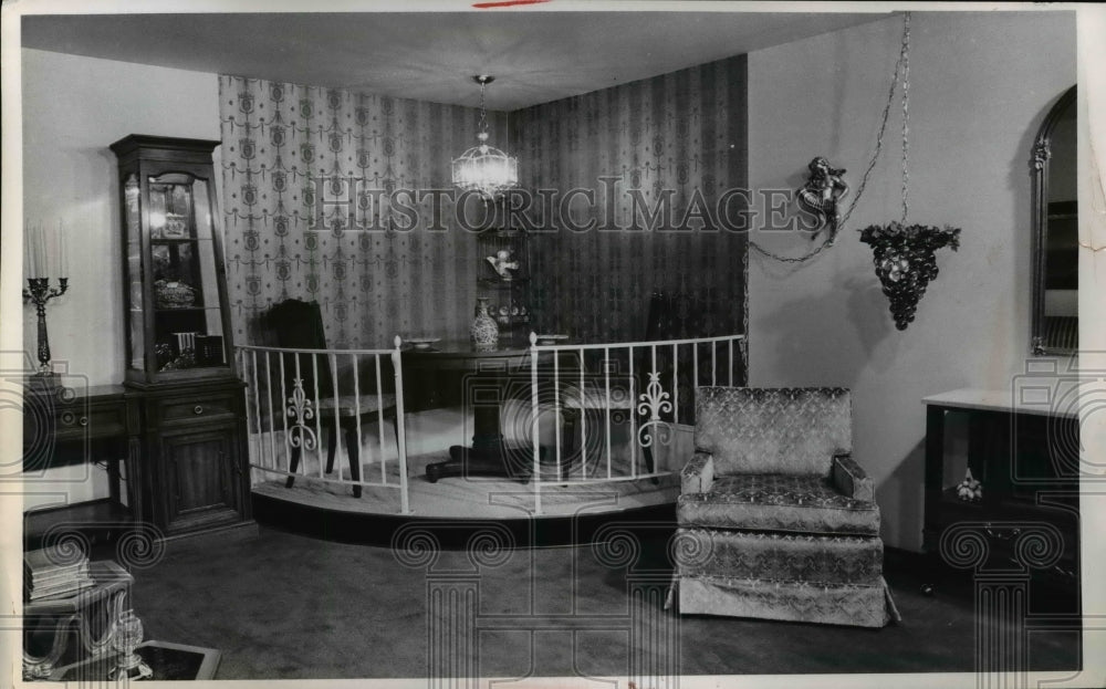 1967 Press Photo Stylish Living / Dining Room Furniture & Decor