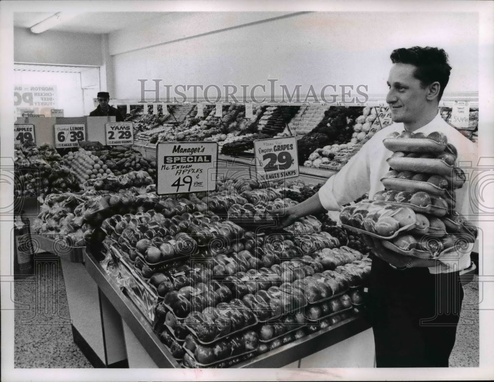 1954 Press Photo Produce Department Pick And Pay Store Ken Advent