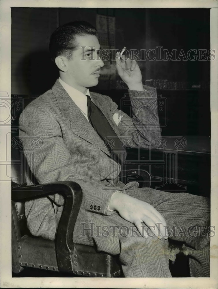 1944 Press Photo Roger Louis Gardner at the opening of the murder trial