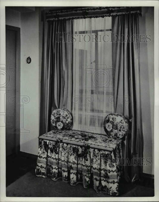 Press Photo The printed fabric tailored for table cloth