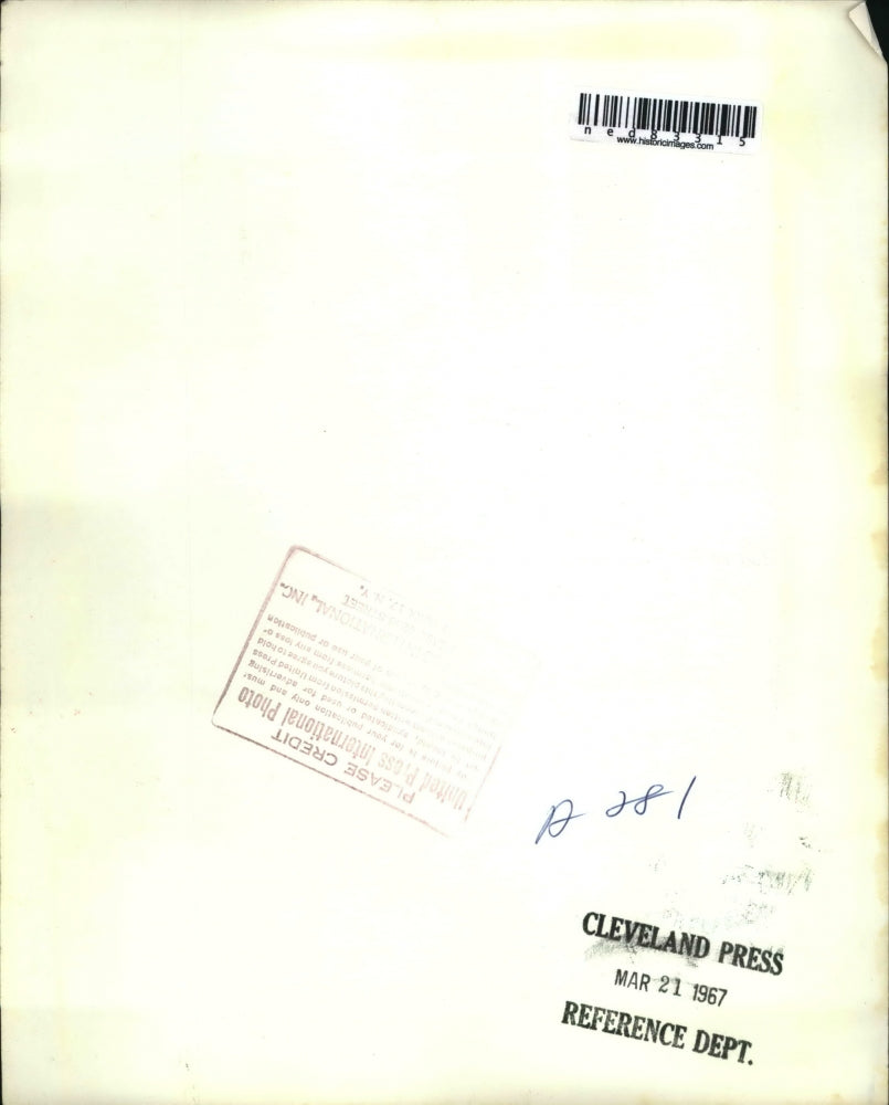 1967 Press Photo Ice encrusted figure in Milles fountain at St. Louis