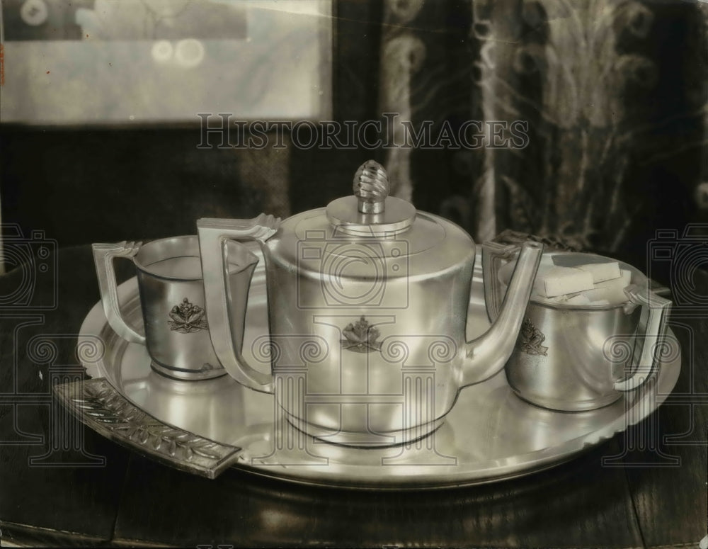 1935 Press Photo Tea Set by New Tea Service
