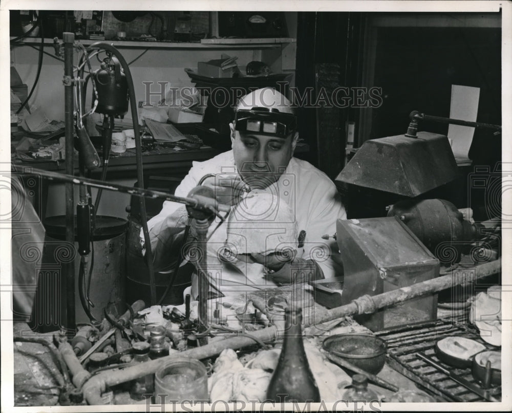 1946 Press Photo Irving A. Goldman Doing a Plastic Skull