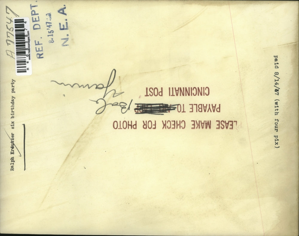 1947 Press Photo Ralph Kreutzer 6th Birthday Party - ned83874