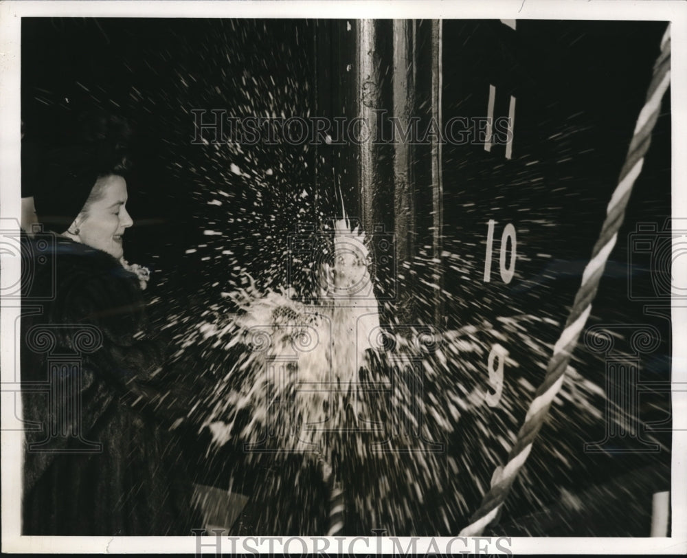 1940 Press Photo Rio Rudson Christened by Mrs. Warren Lee Pierson