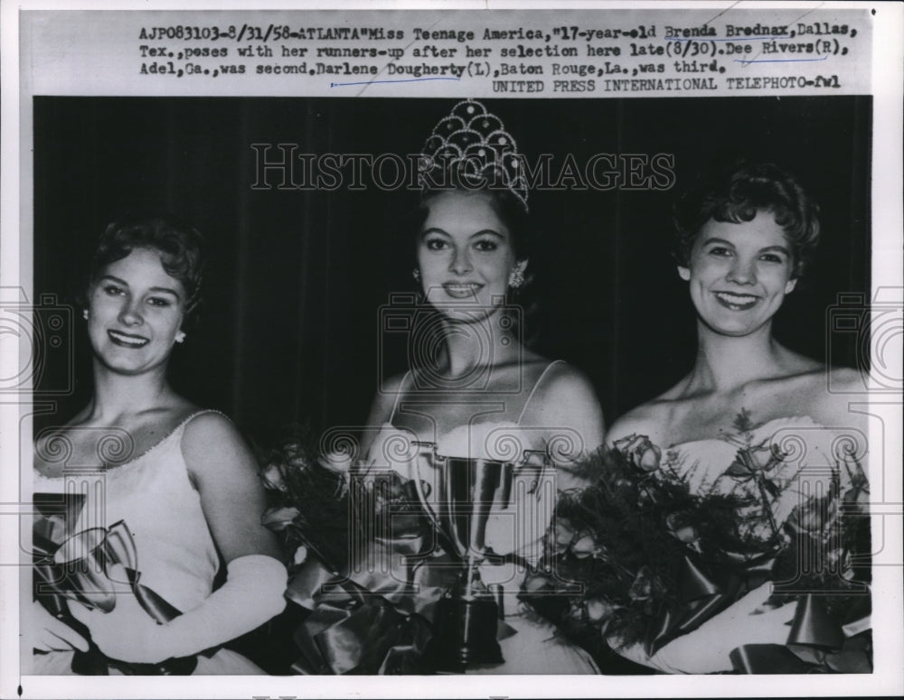 1958 Press Photo Brenda Brodnax, crowned Miss Teenage America & the runner ups