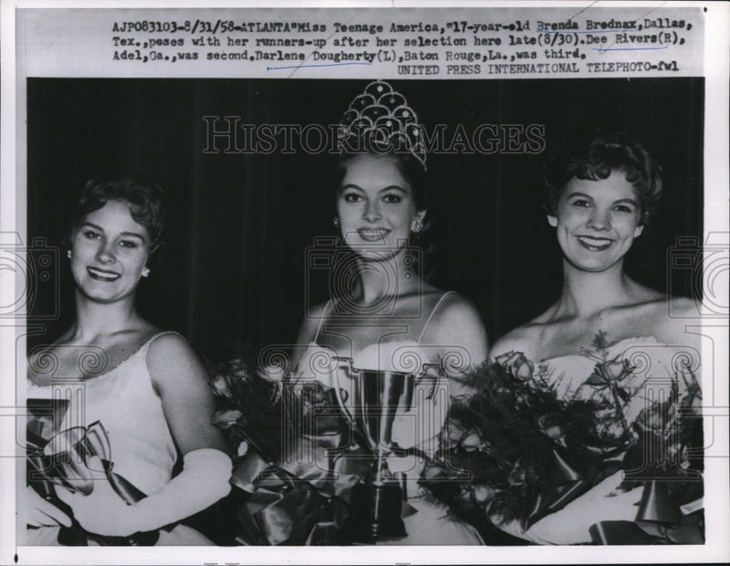 Load image into Gallery viewer, 1958 Press Photo Brenda Brodnax, crowned Miss Teenage America &amp; the runner ups
