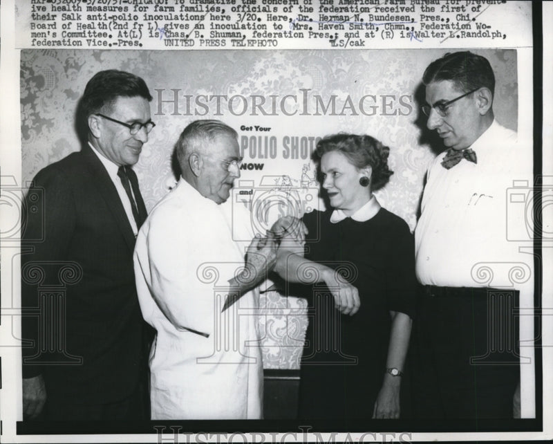 Load image into Gallery viewer, 1957 Press Photo To dramatize the concern of the American Farm Bureau for

