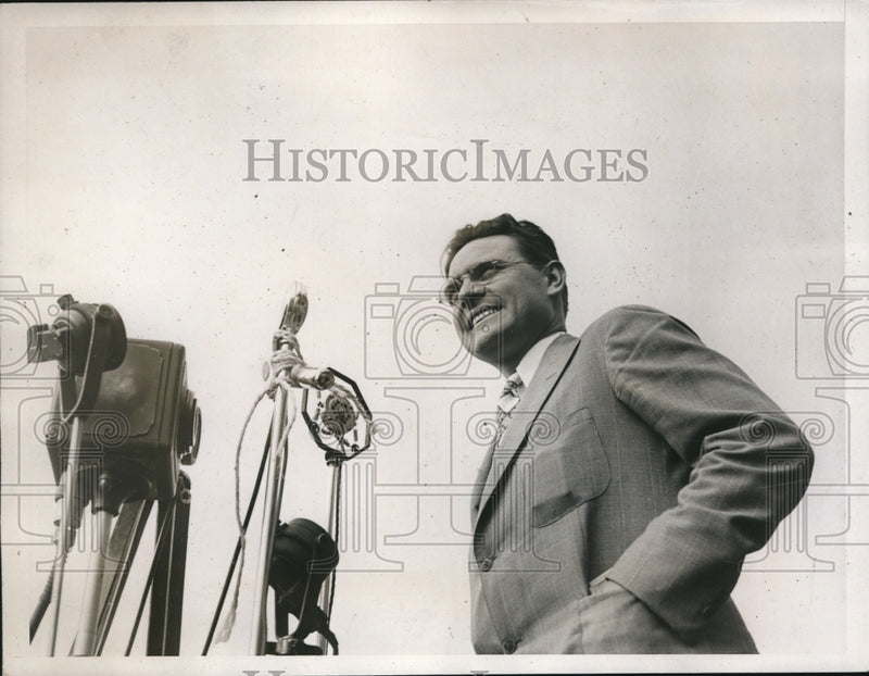 Load image into Gallery viewer, 1937 Press Photo Homer Martin, president of the United Automobile Workers
