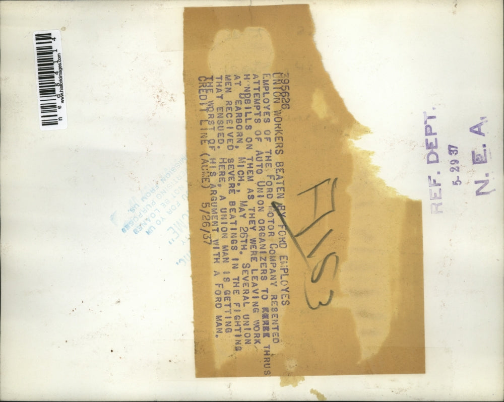 1937 Press Photo Union Workers Ford Employees Attacked Auto Earborn Michigan