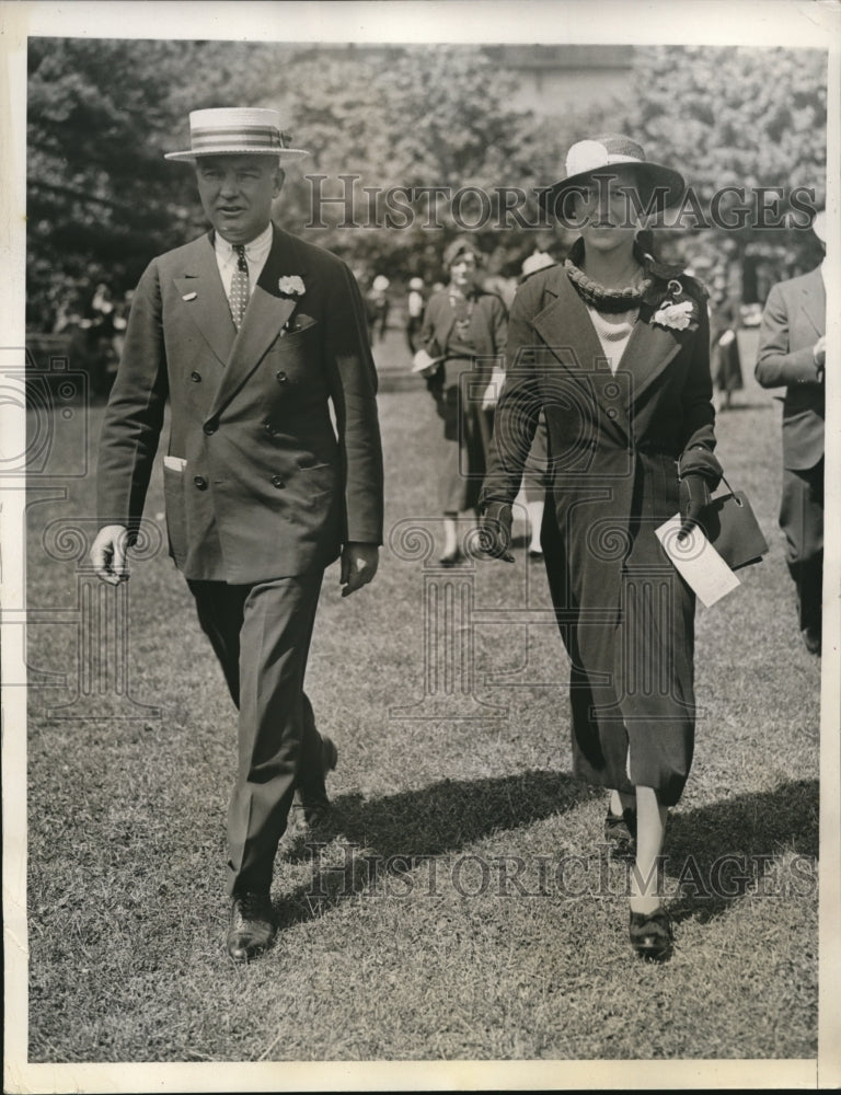 1934 Press Photo Mr & Mrs George Sloane pictured at Belmont Park Race Track