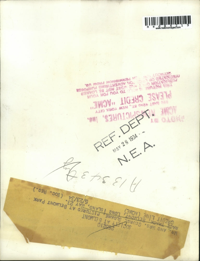 1934 Press Photo Mr & Mrs George Sloane pictured at Belmont Park Race Track