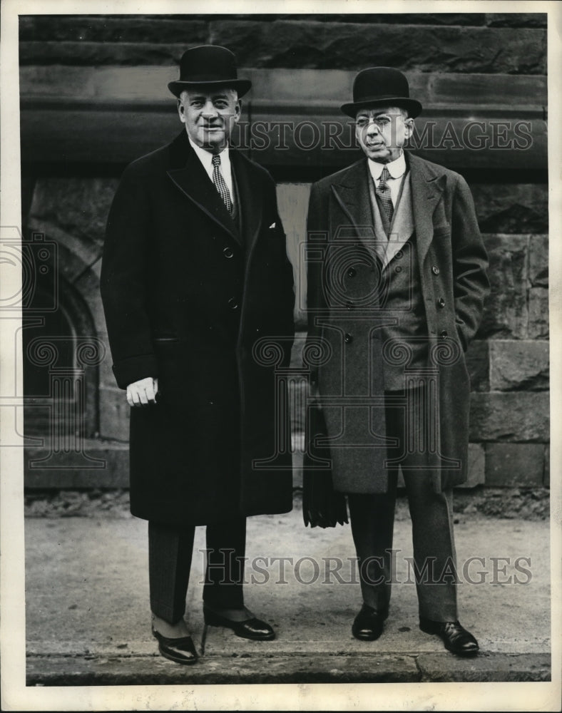 Load image into Gallery viewer, 1933 Press Photo Mayor Charles H Kline of Pittsburgh with his attorney Robert
