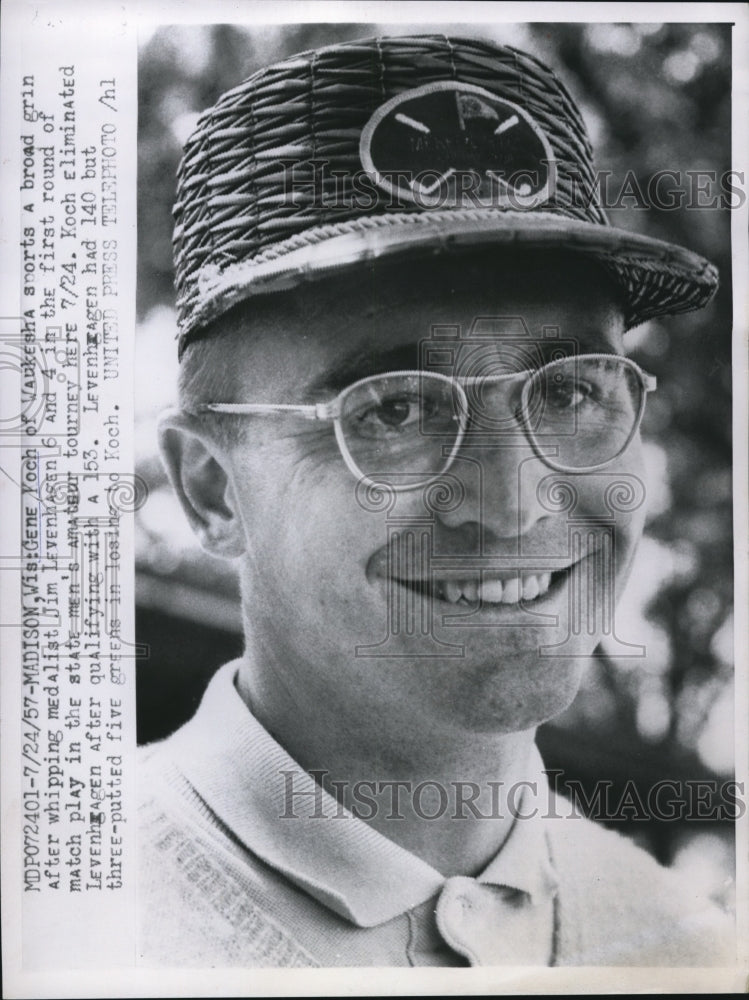 Load image into Gallery viewer, 1957 Press Photo Gene Koch of Waukesha after winning over Jim Levenhagen
